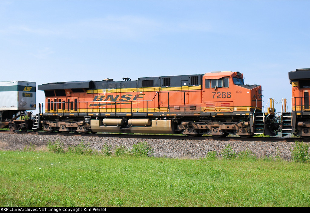 BNSF 7288 Pusher